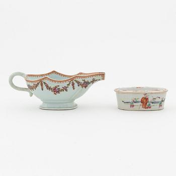 A group of Chinese Export porcelain, Qing dynasty, 18th/19th Century. (8 pieces).