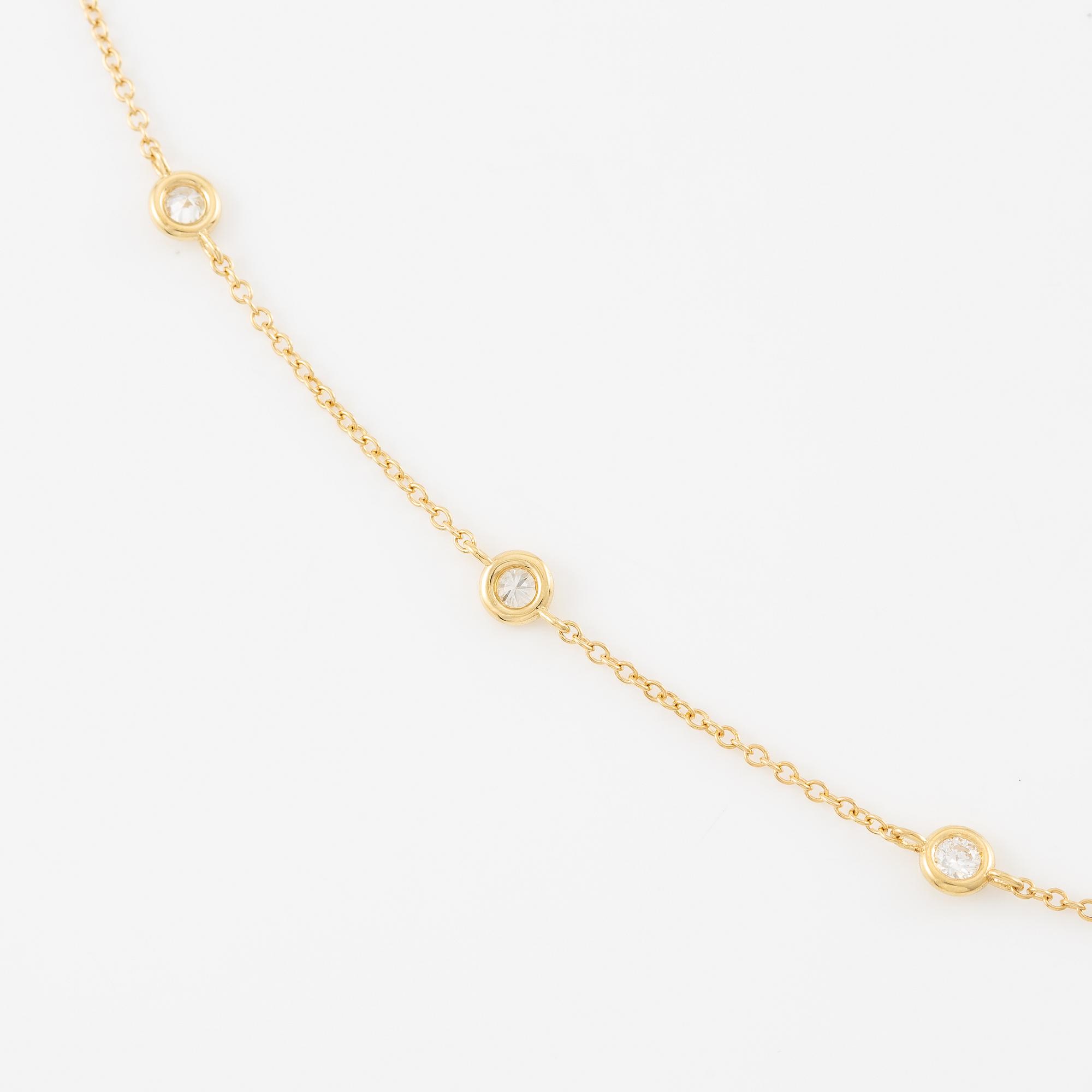 A necklace in 18K gold with a heart-shaped yellow brilliant-cut diamond 4.00 ct Fancy Yellow si1.