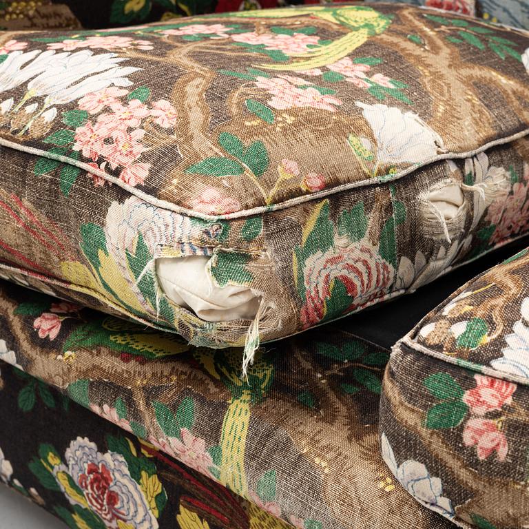 Josef Frank, soffa, model 703, Firma Svenskt Tenn.