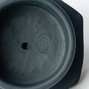 Two blue yixing 'Gonfu' teapots, China,1980s.