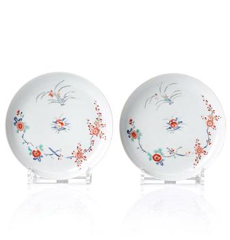 607. Two Japanese Kakiemon dishes, Edo.