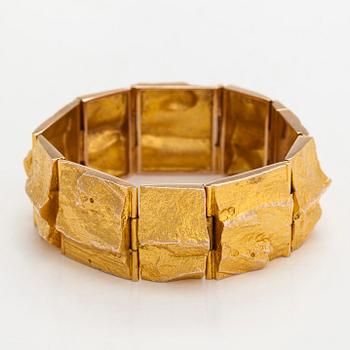 Björn Weckström, a 14K gold bracelet 'Golden stream' for Lapponia 1967.