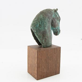 Decorative sculpture Horse's head, late 20th century, patinated bronze.