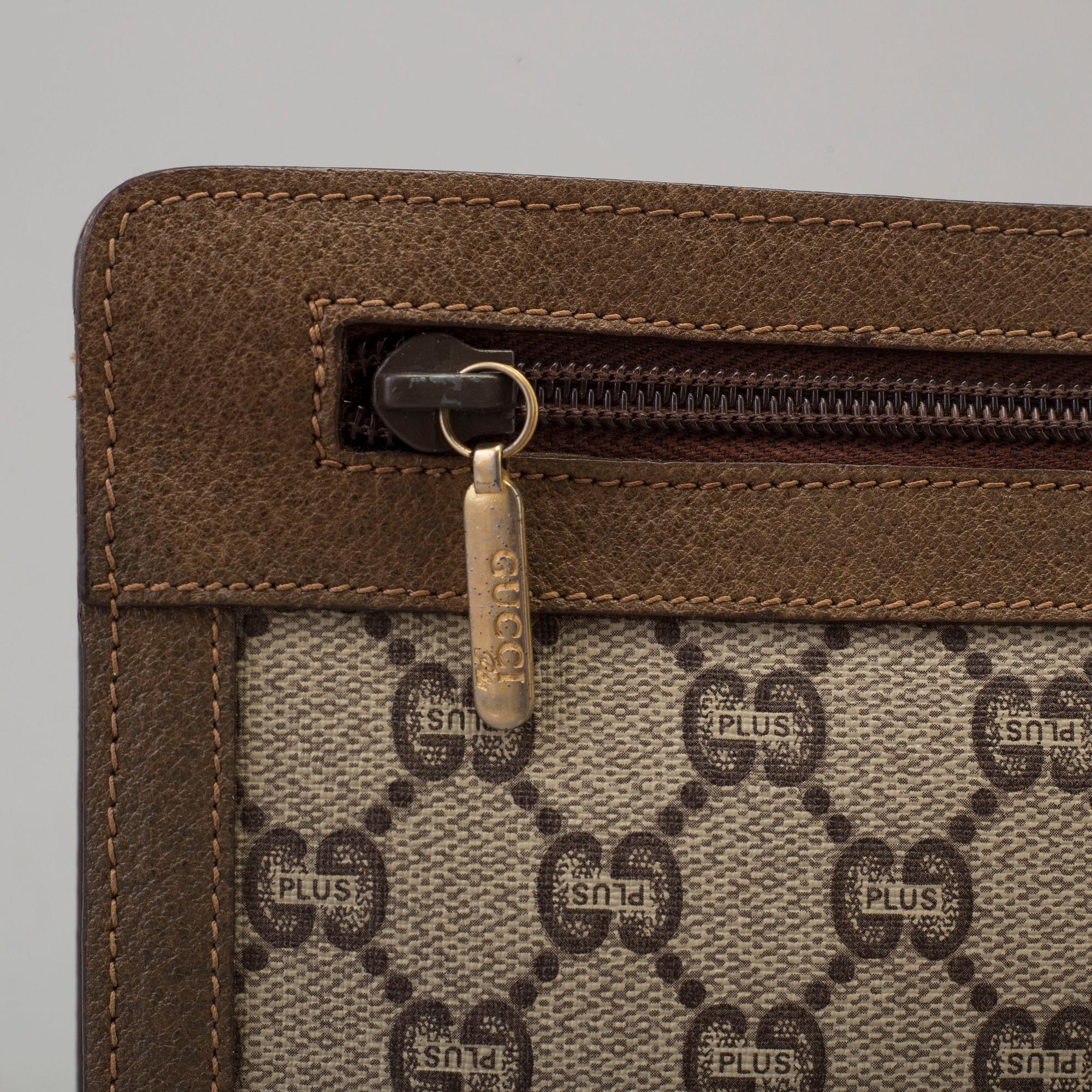 GUCCI PLUS, necessär.