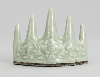 PENSELSTÄLL, porslin. Qing dynastin, 1800-tal.