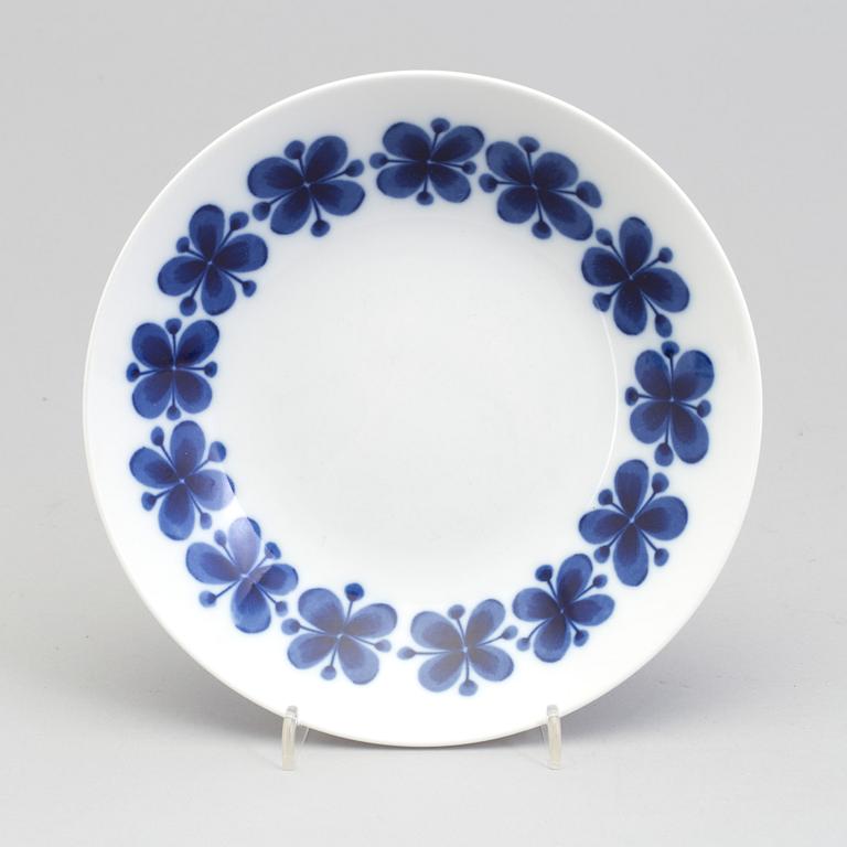 MARIANNE WESTMAN, servisdelar, ca 45 st, porslin, "Mon Amie", Rörstrand.