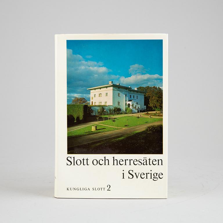 Books, 18 volumes, 'Svenska slott och herresäten', Allhems Förlag, Malmö, 1966-71.