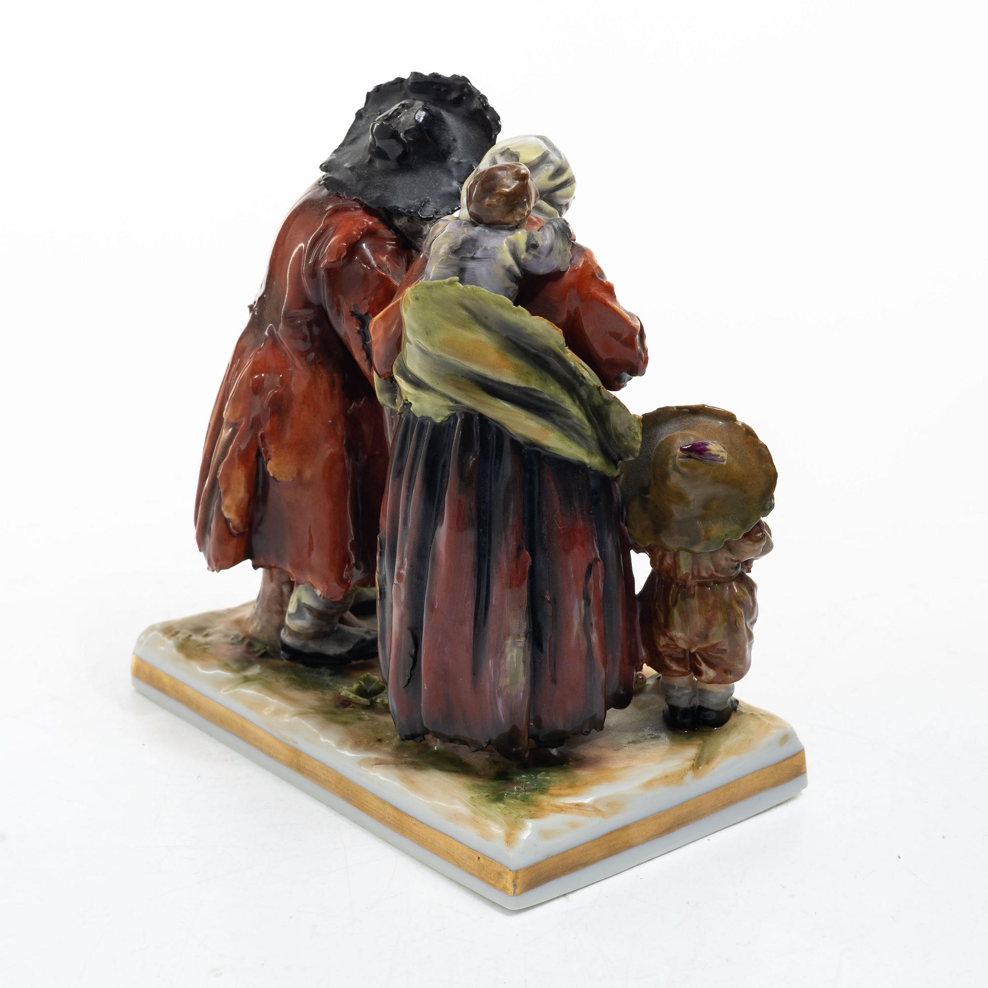 Figurgrupp, porslin, Neapel, tidigt 1900-tal.