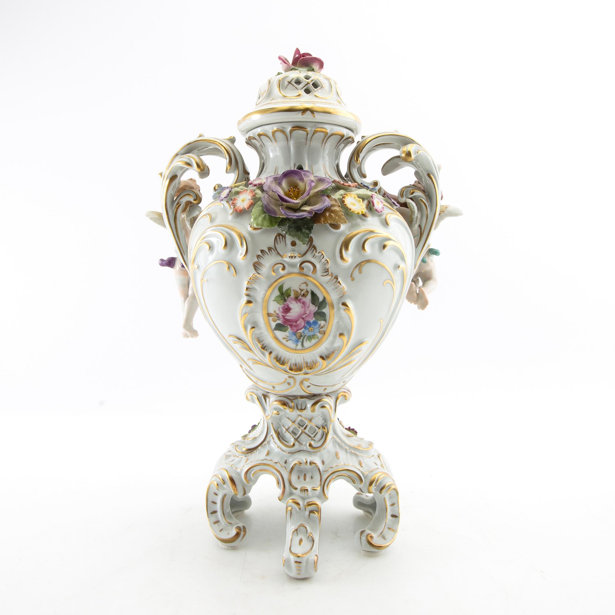 Potpurri-urna Rokokostil Tyskland 1900-talets första hälft porslin.