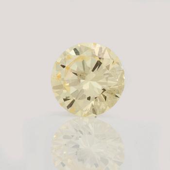 A 0.98ct fancy light yellow/VVS diamond.