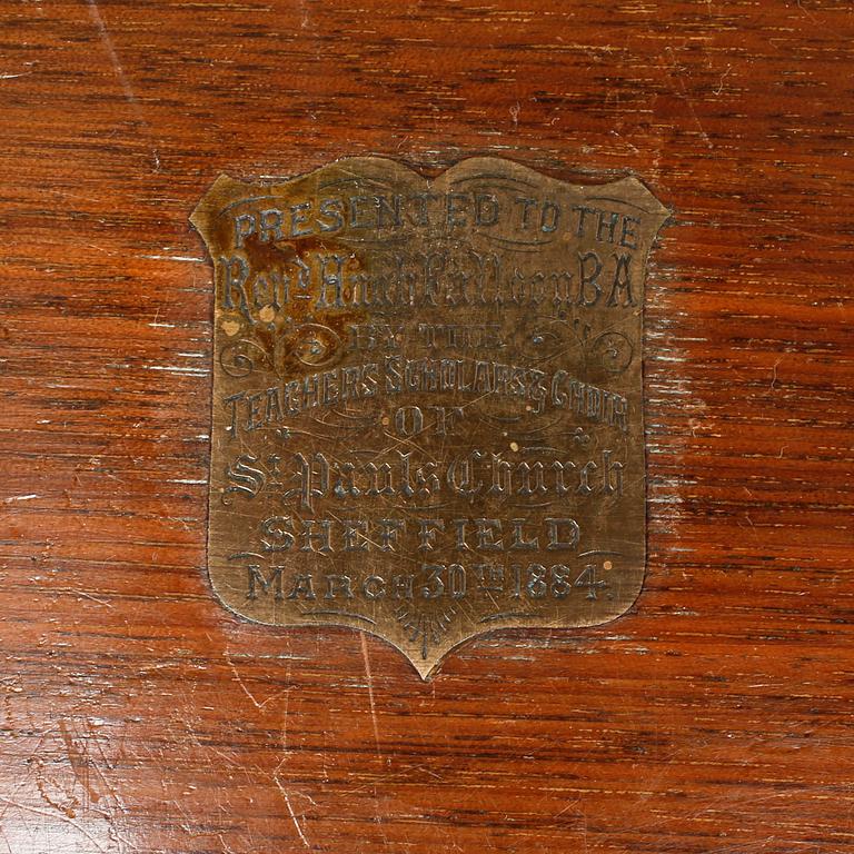 FISKBESTICK, 24 delar, nysilver, John Round & Son, England, 1900-talets början.