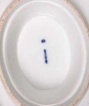 SÅSSKÅL, porslin, rokokostil, Berlin, omkring 1900.