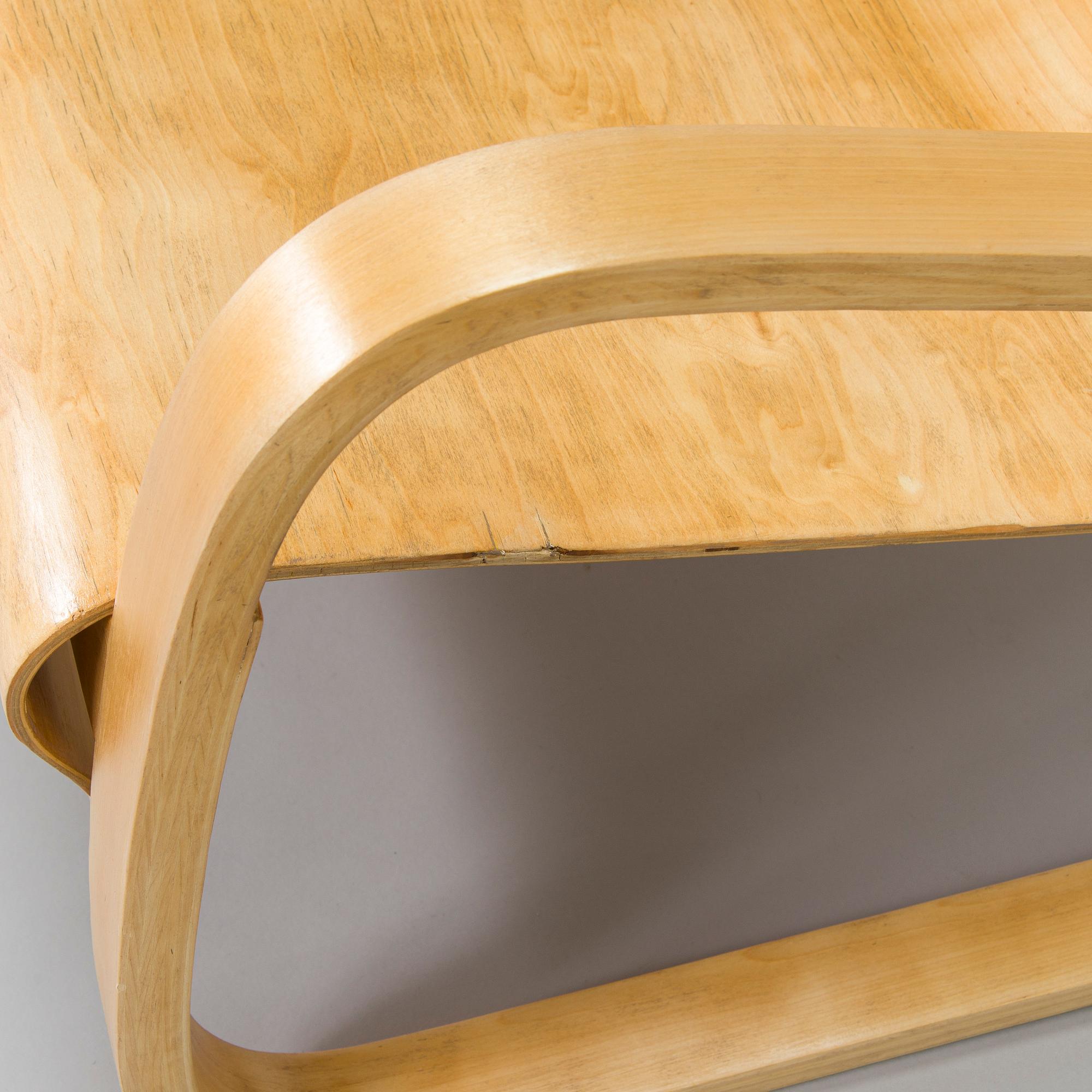 Alvar Aalto, a pair of 1940s/50s '31' armchairs for O.Y. Huonekalu- ja Rakennustyötehdas A.B.