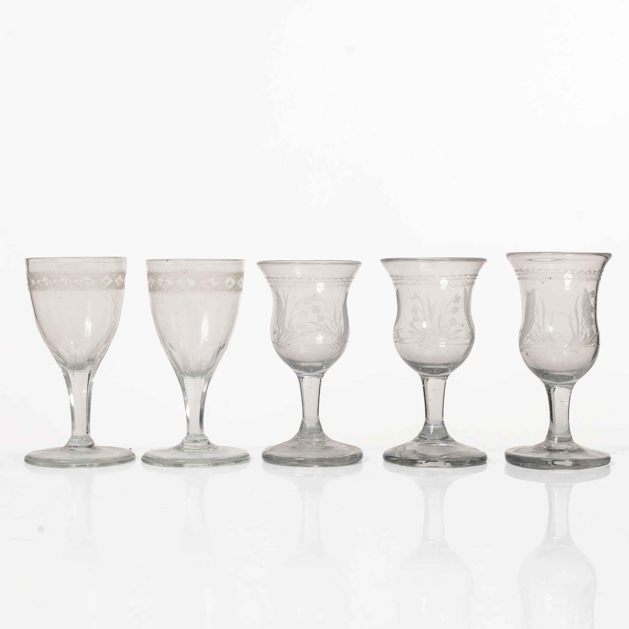 18 wine glasses, 19th century.
