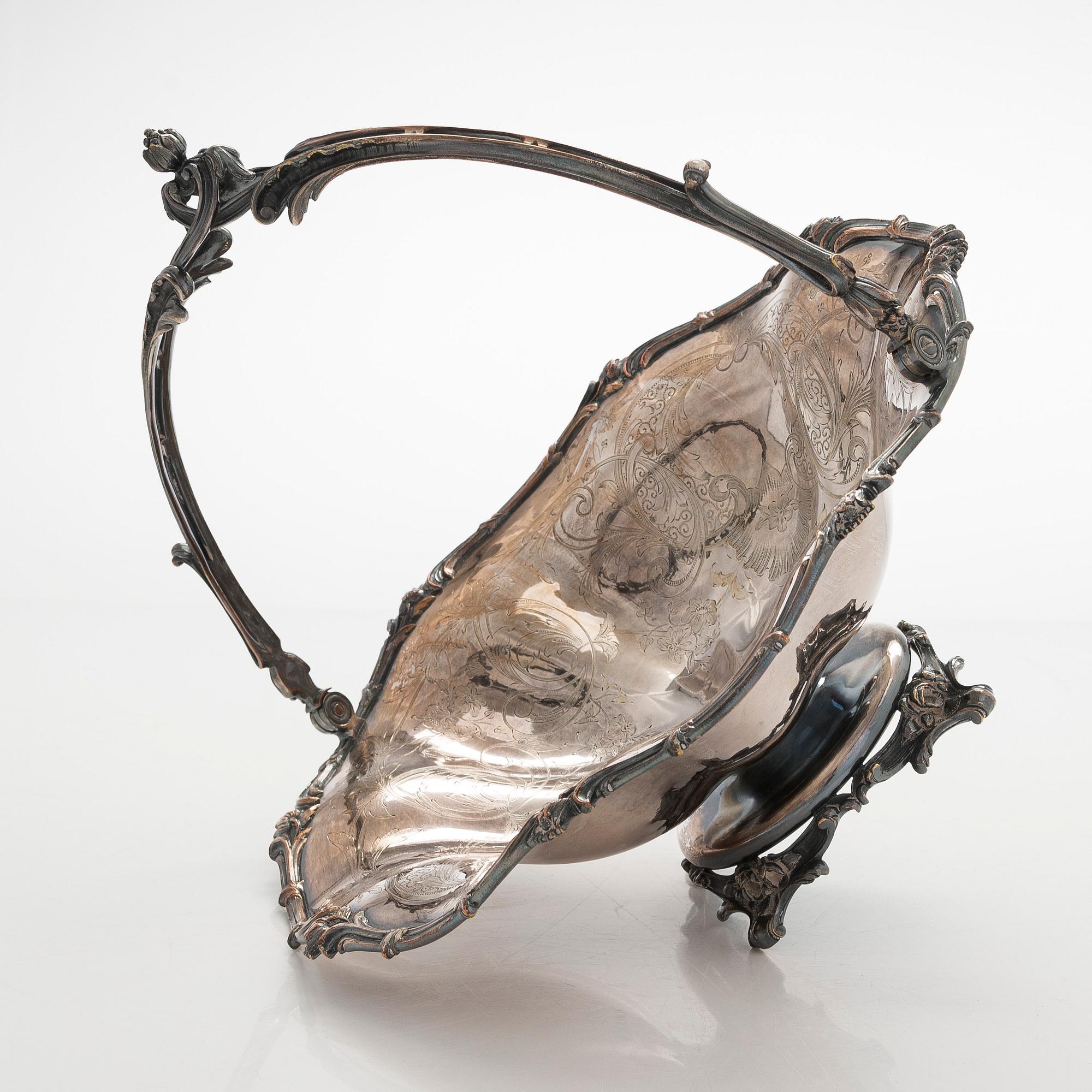 A Christofle silver plated fruit basket, France, ca mid 1900's.