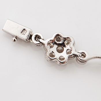 Armband 18K vitguld med runda briljantslipade diamanter.