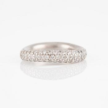 Ole Lynggaard two "Love" rings no. 4 in 18K white gold with round brilliant-cut diamonds.