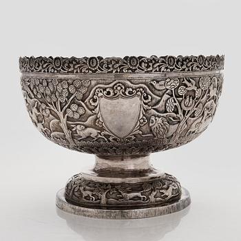 Skål på fot, silver, Kambodja.