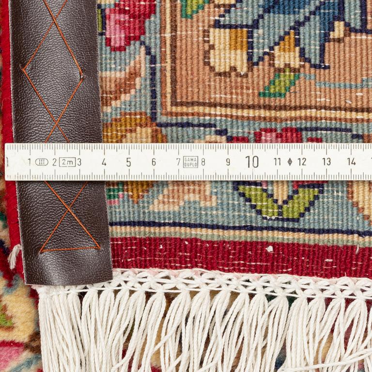 A Kerman carpet, 438 x 298 cm.
