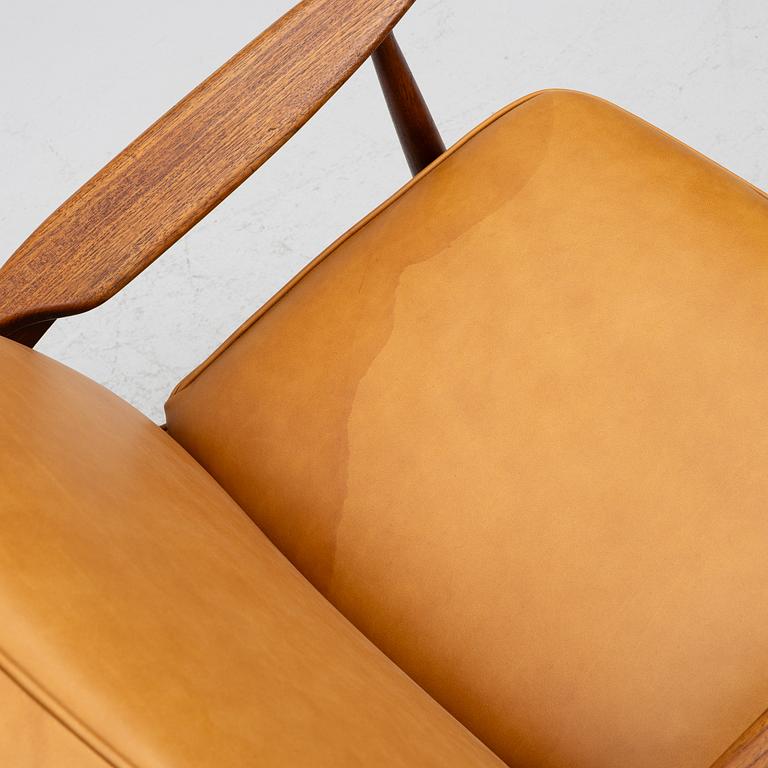 Ib Kofod-Larsen, a pair of model 401 armchairs, Slagelse Möbel verk, Denmark.