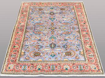 A CARPET, Silke Kashmir, ca 191 x 124 cm.