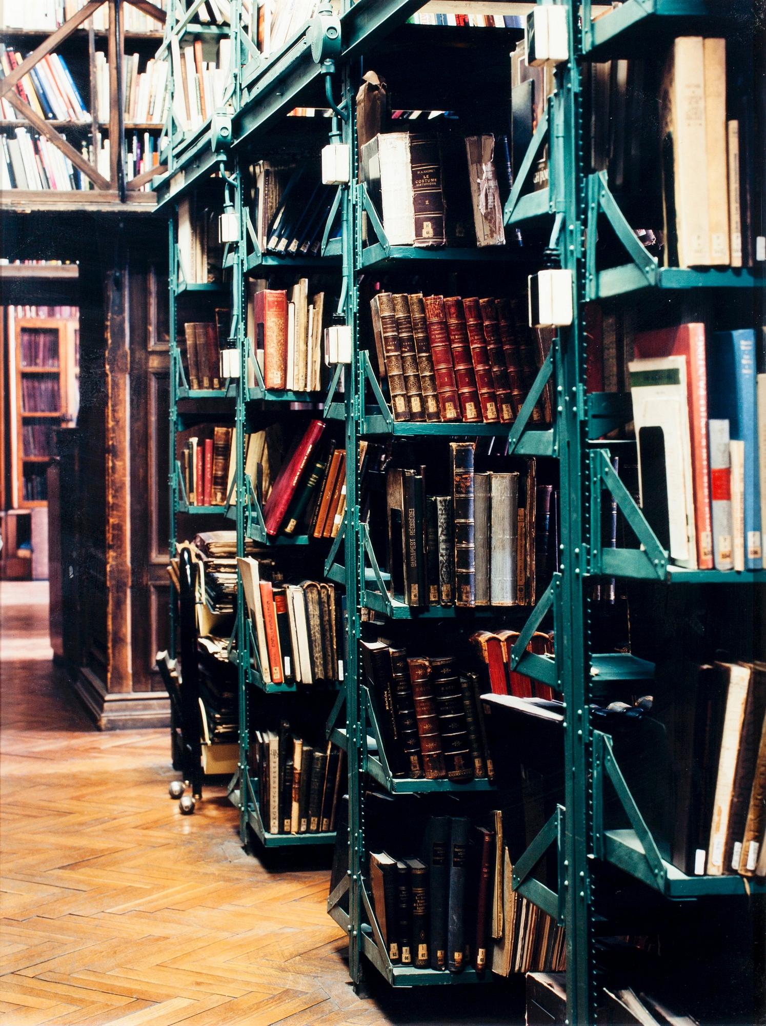 MIKLOS GAÀL , valokuva, C-printti alumiinille, signeerattu, numeroitu 2/5 +2 AP, ja päivätty 2001.