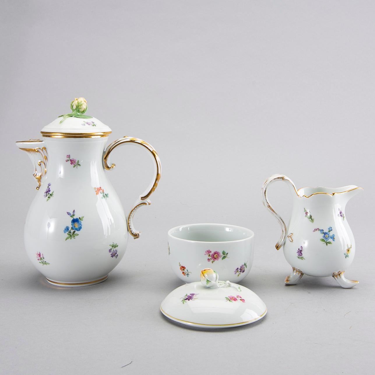 A 12 pcs Mesissen porcelain service.