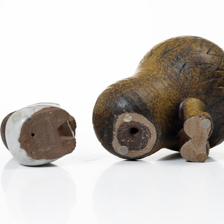 Lisa Larson, figuriner, 5 st, ur serierna "Afrika", "Världens barn" samt "Larsons ungar", Gustavsberg.