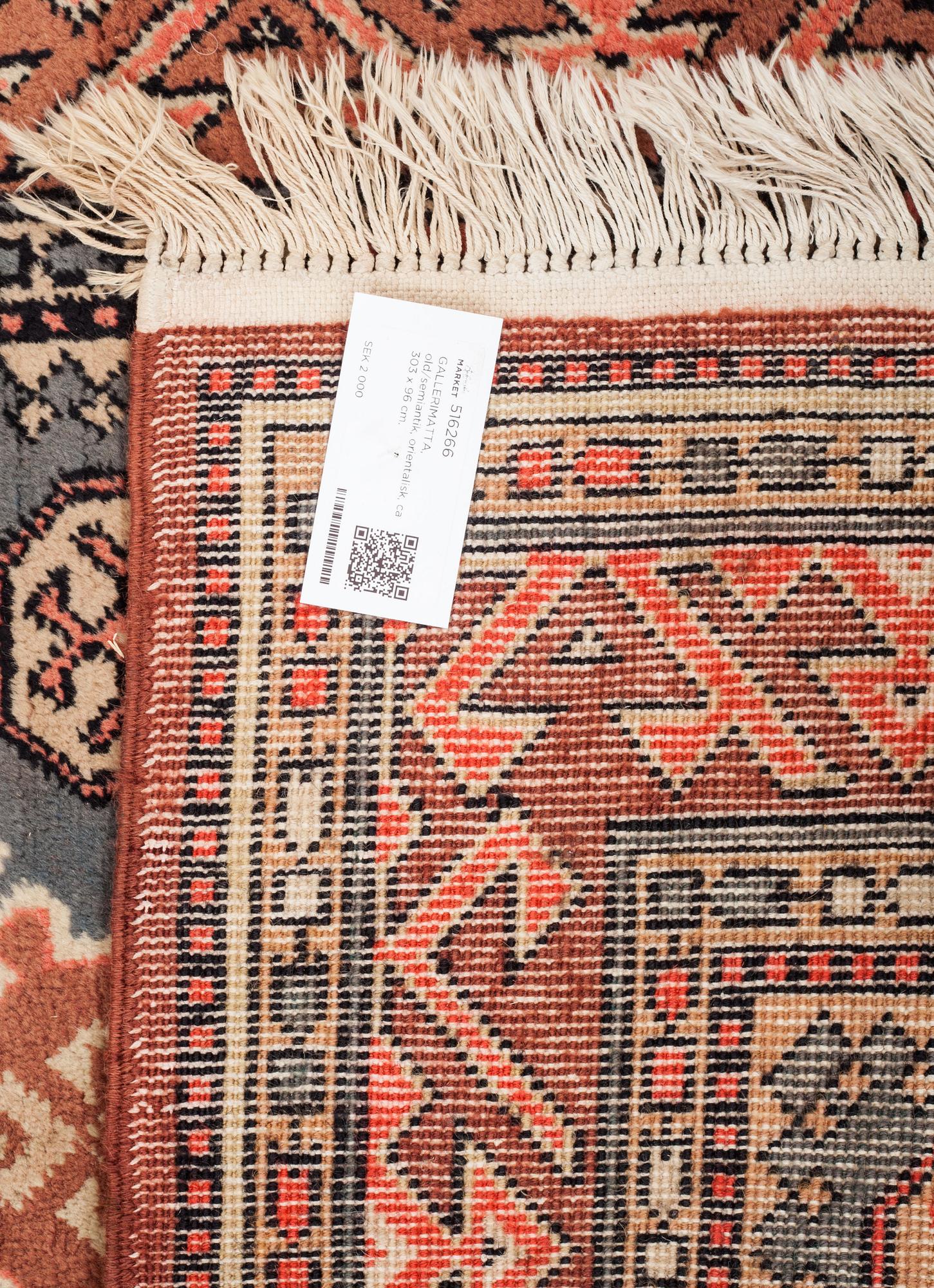 GALLERIMATTA, old/semiantik, orientalisk, ca 303 x 96 cm.