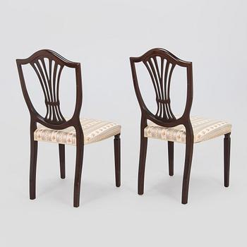 Stolar, 16 st och karmstolar 2 st, Hepplewhite-stil, 1900-talets andra hälft.