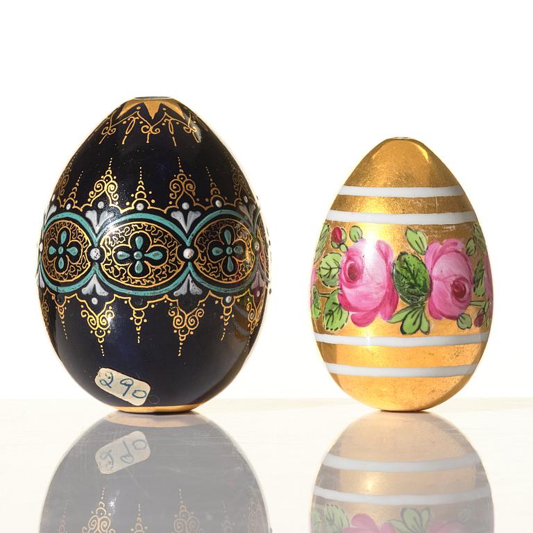 Two Russian porcelain Easter Eggs, 19th Century, presumably Imperial Porcelain Manufactory, St Petersburg.