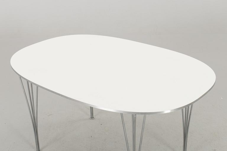 BRUNO MATHSSON OCH PIET HEIN, bord, "Superelips", Fritz Hansen, Danmark 1900-talets senare del.