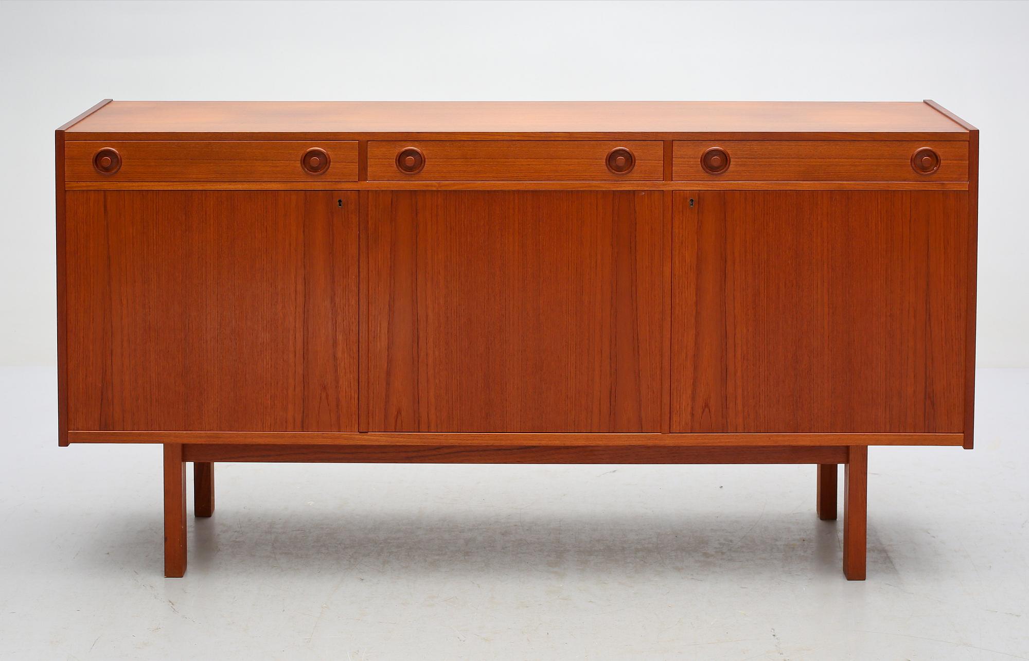SIDEBOARD, 1900-talets andra hälft.