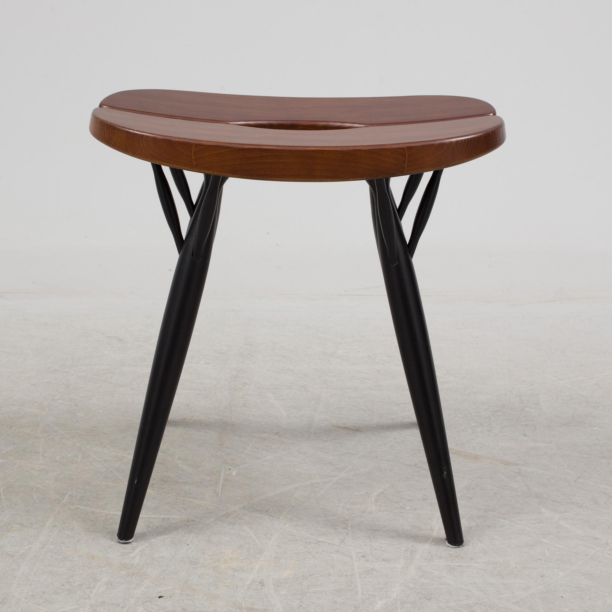 ILMARI TAPIOVAARA, möbelgrupp 4 delar, "Pirkka", Artek, Finland, 2000-tal.