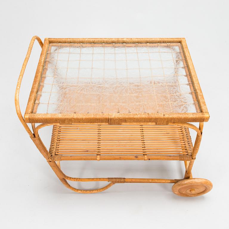 A mid-20th century tea trolley retailer  Artek.