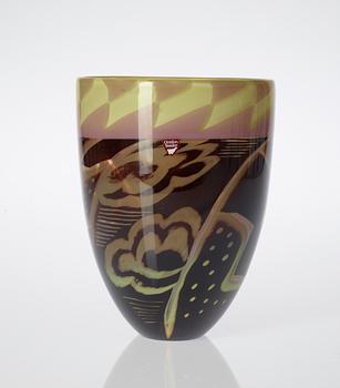 An Eva Englund 'graal' glass vase, Orrefors 1988.