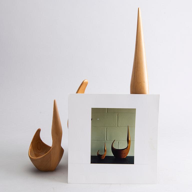 TWO WOODEN BOWLS BY JOHNNY MATSSON, SIGNED, CA 1960.