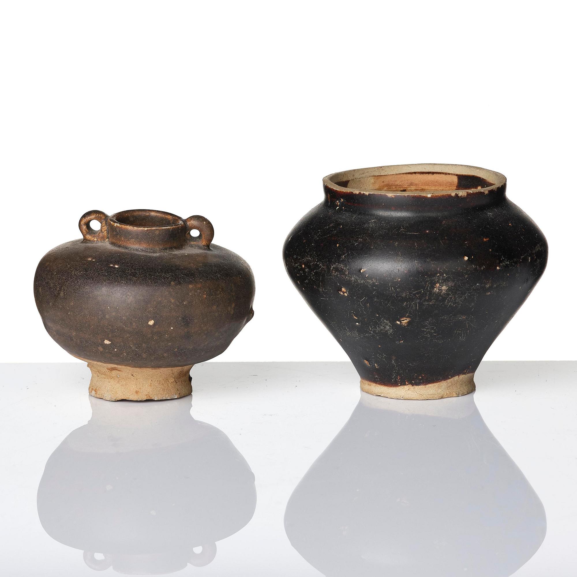 A group lot of ceramics for the Southeast Asian market, 14/16th century. (7 pieces).