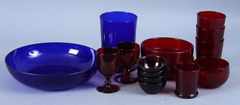 PARTI GLAS, 15 delar, bl a Monica Bratt, Reijmyre, och Sven Palmqvist, Orrefors.