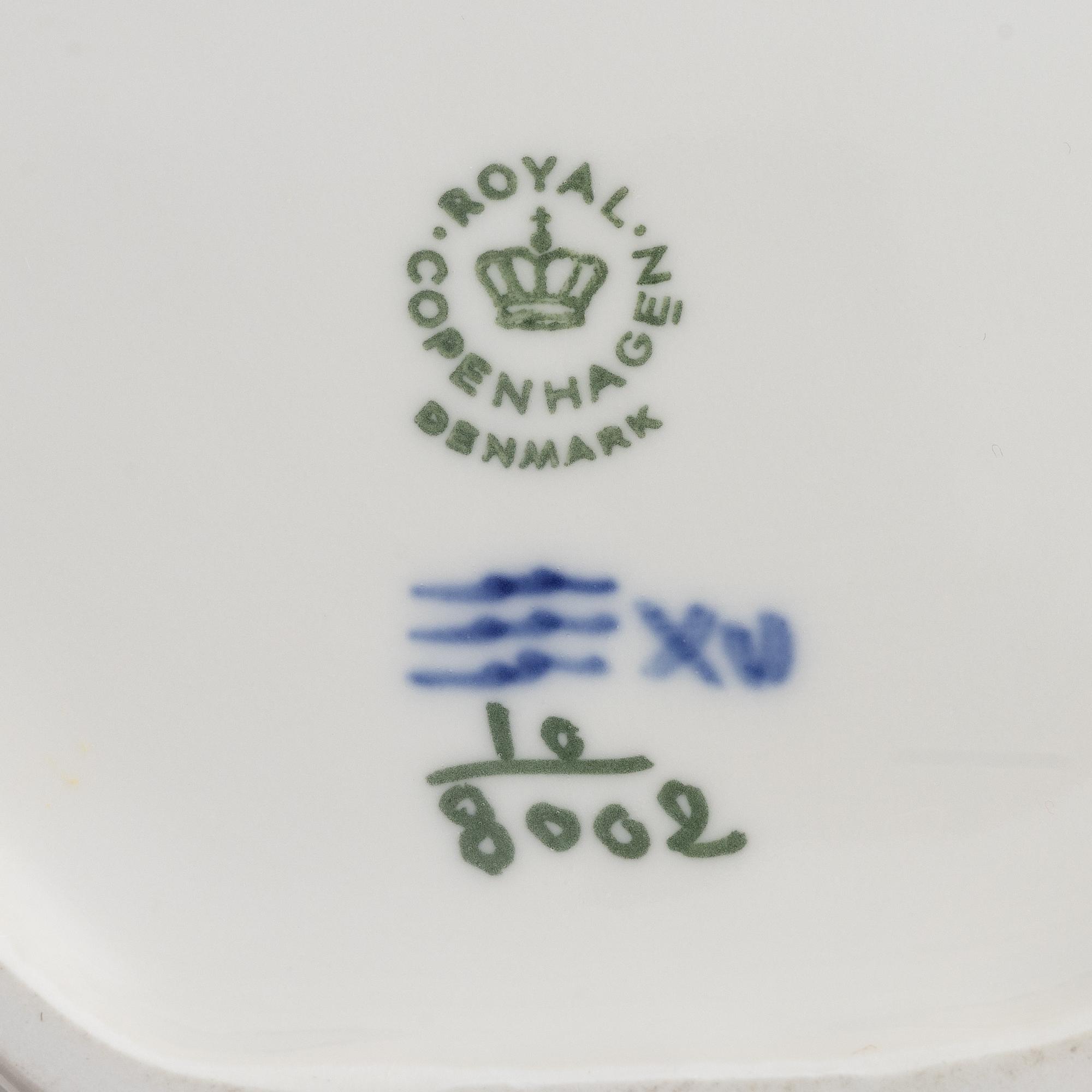 Royal Copenhagen, mat-och kaffeservis, 72 delar, porslin, "Blå blomst", Danmark.