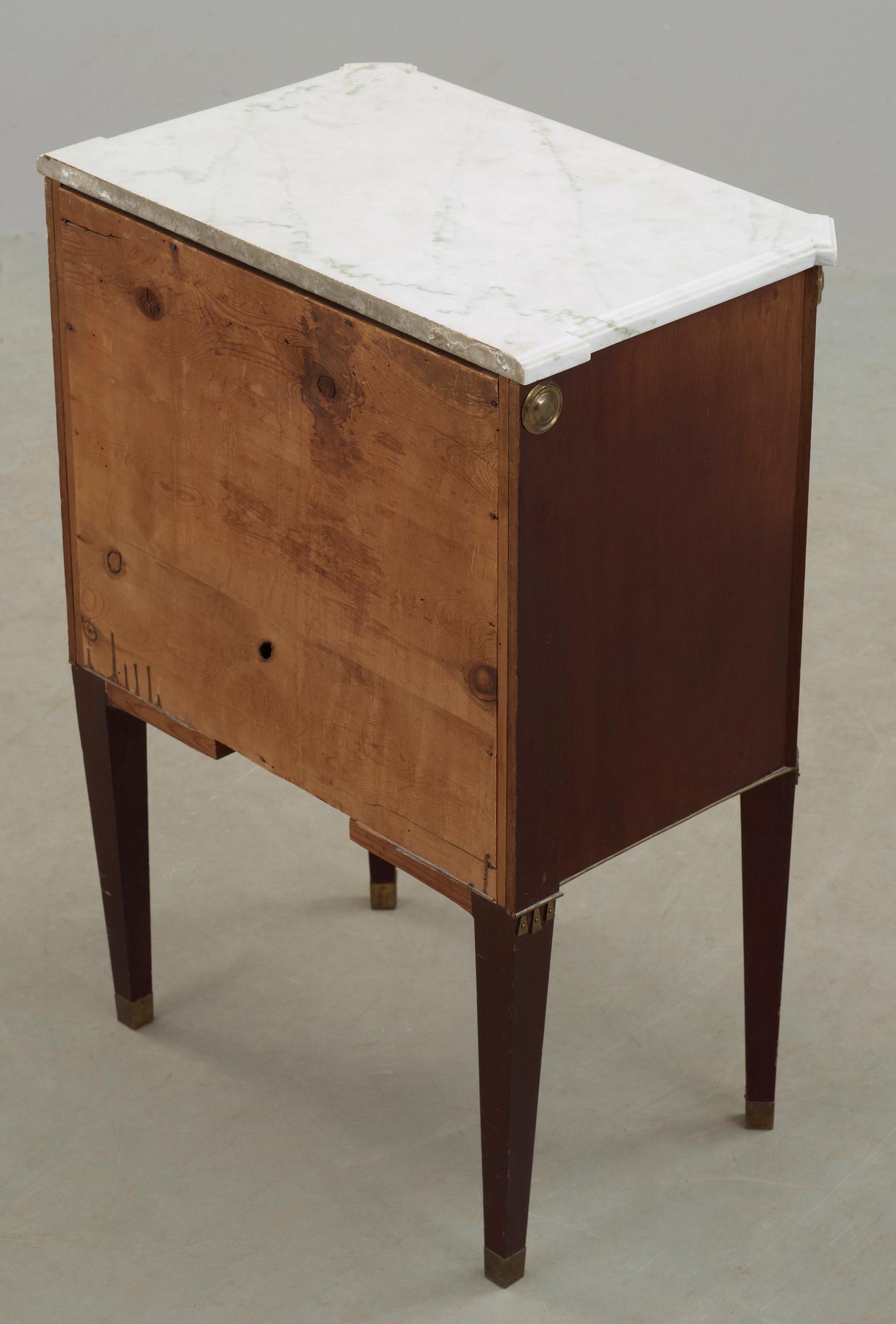 POTTSKÅP, gustaviansk stil, 1800/1900-tal.