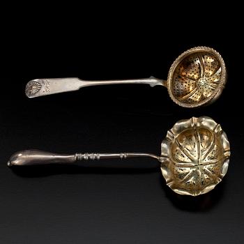 STRÖSKEDAR, 2 st, silver. Finland medlet av 1800-talet. Vikt 108 g.