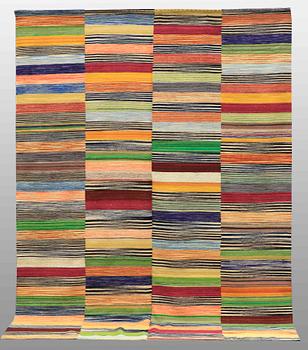 A CARPET, oriental flat weave,, 277 x 213 cm.