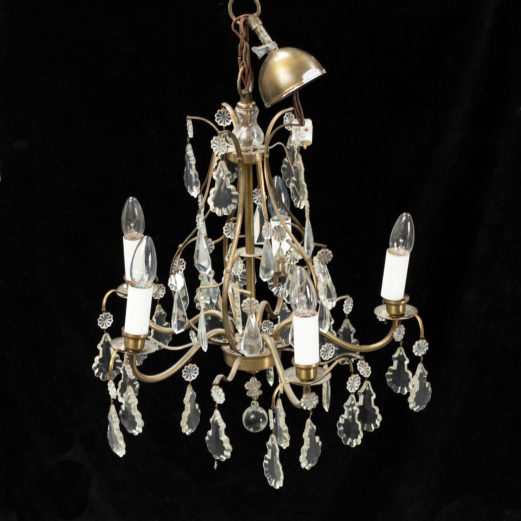 A 20th century ceiling lamp.