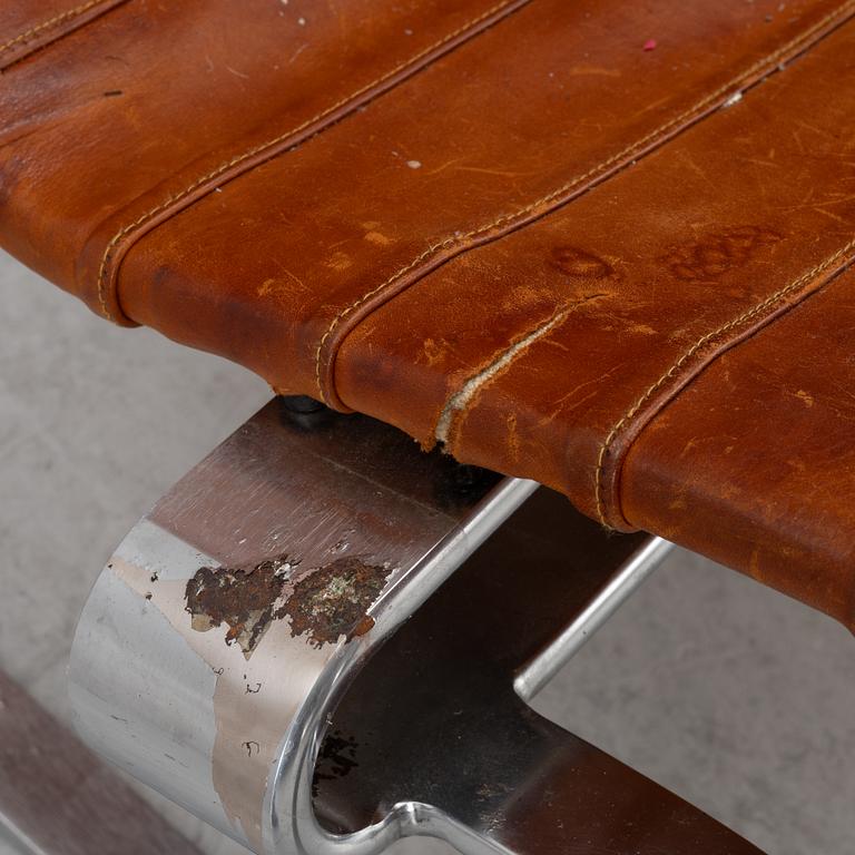 Poul Kjaerholm, a pair of "PK20" easy chairs, E Kold Christensen, Denmark, post 1968.