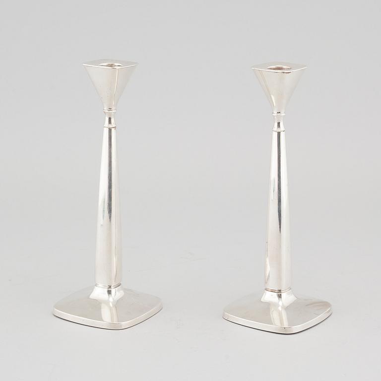 TORE ELDH, ljusstakar, ett par, silver, K&Ec, Göteborg, 1970.