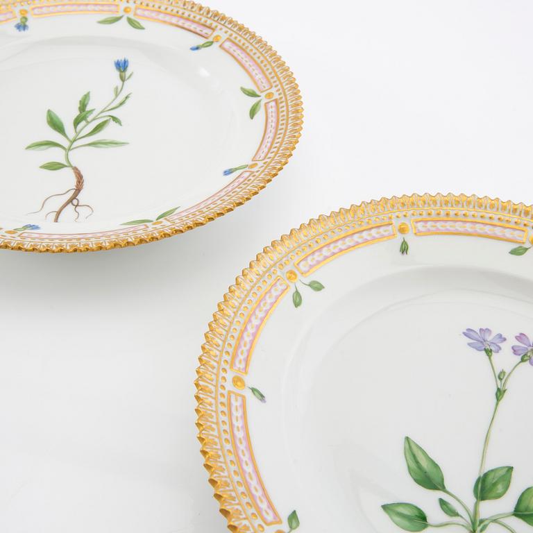 Plates 2 pcs "Flora Danica" Royal Copenhagen Denmark 1962-1963 porcelain.