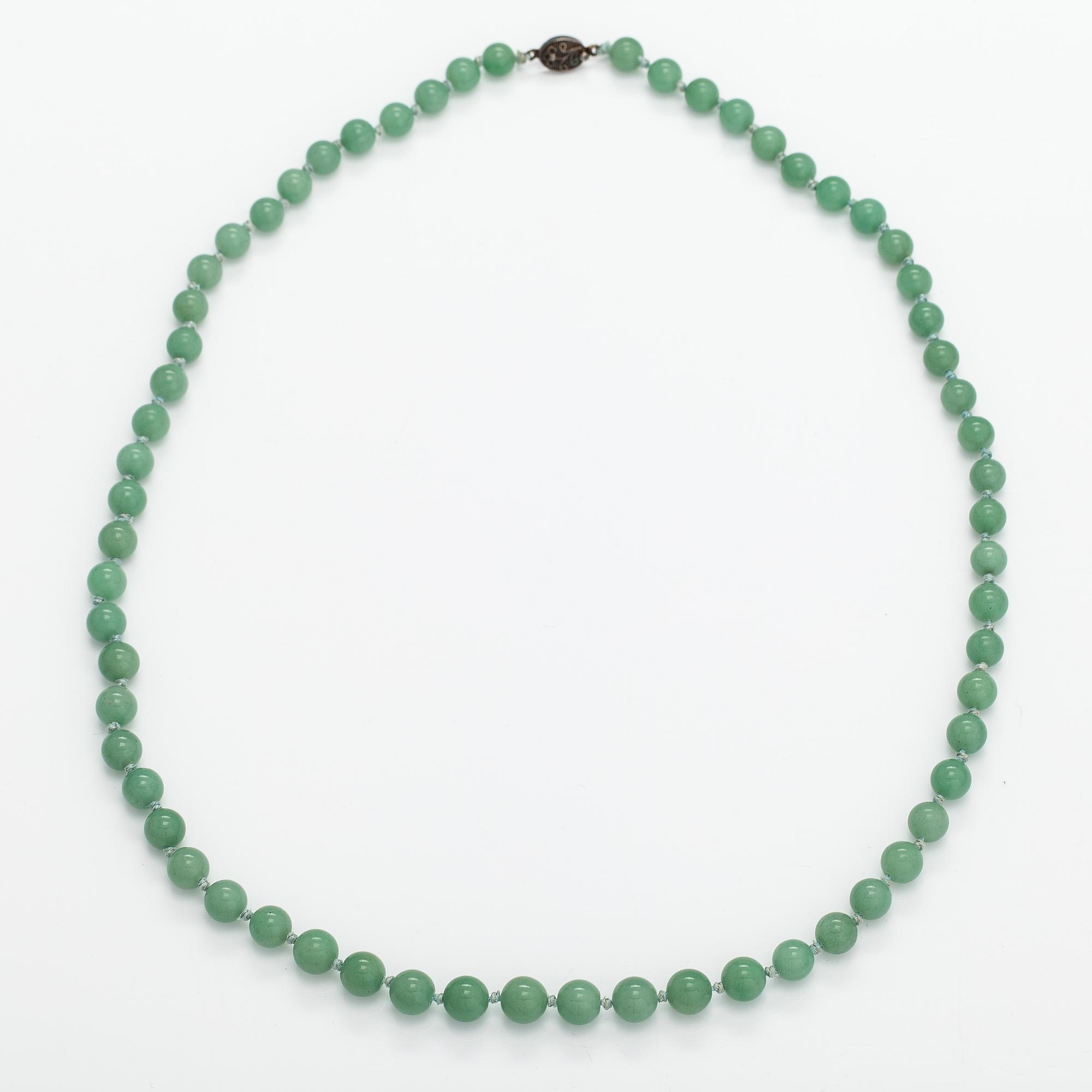 Helminauha, aventuriinikvartsi, hopeaa.