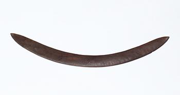 BUMERANG ("Boomerang"). Trä. Australien omkring 1950. Längd 59,5 cm.