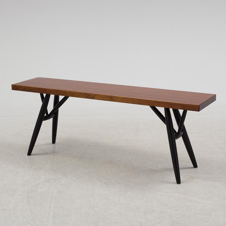 ILMARI TAPIOVAARA, möbelgrupp 4 delar, "Pirkka", Artek, Finland, 2000-tal.